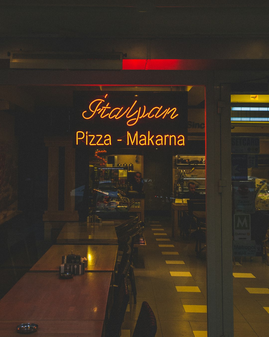Top 5 Pizza Toppings Californians Love